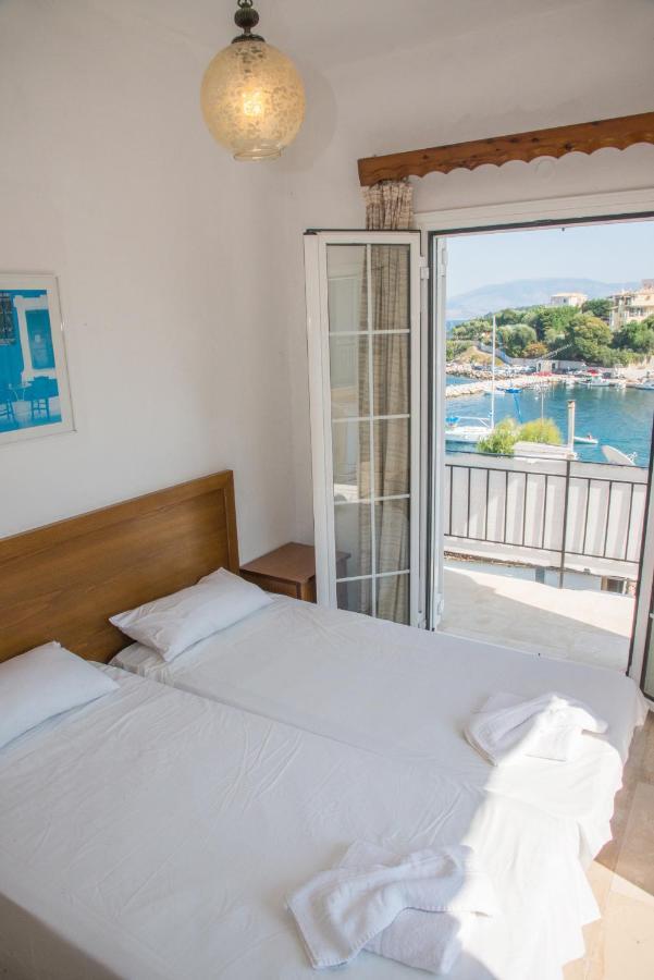 Limani Apartments Kassiopi Bagian luar foto